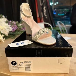 Bridal wedges
